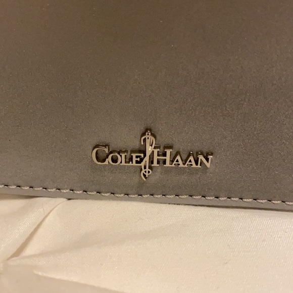 NWT Cole Haan City Clutch Argento Leather - Picture 8 of 8